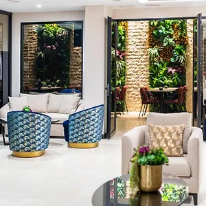 Aprilis Deluxe Estambul