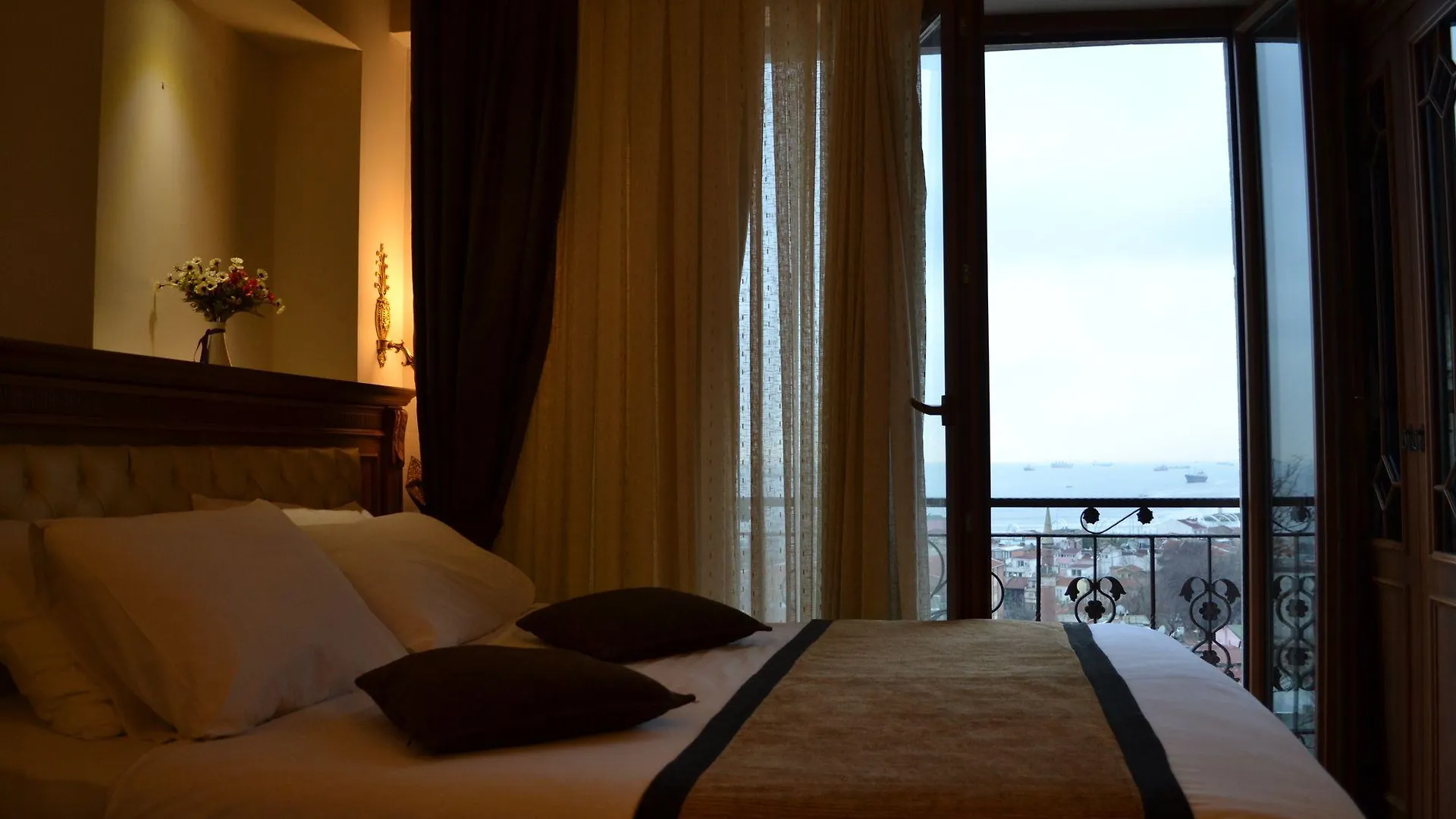 Seven Days Hotel - Стамбул